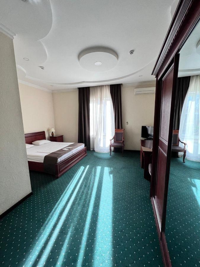 Grand Nur Hotel Taskent Exterior foto