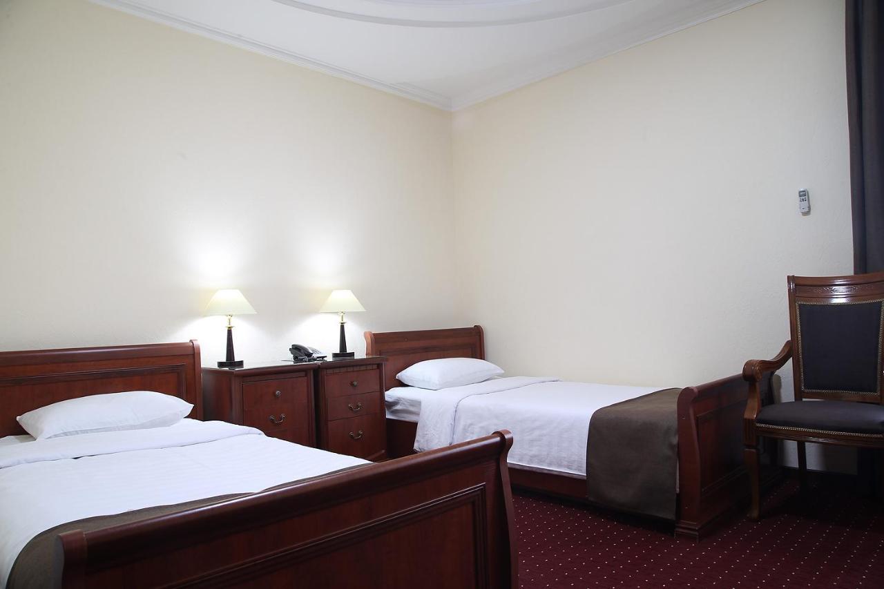 Grand Nur Hotel Taskent Exterior foto