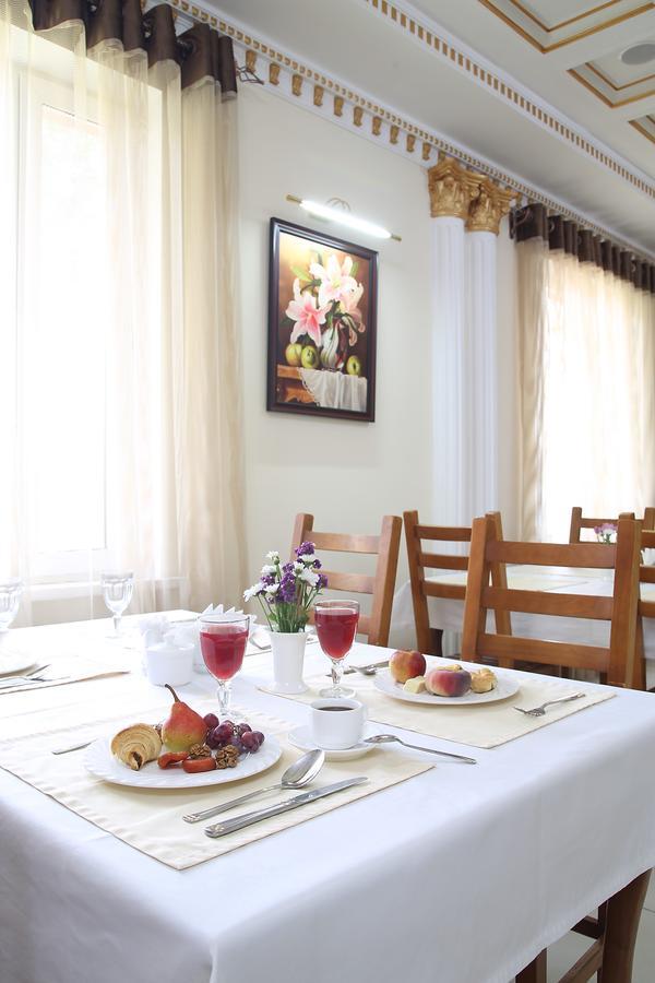 Grand Nur Hotel Taskent Exterior foto